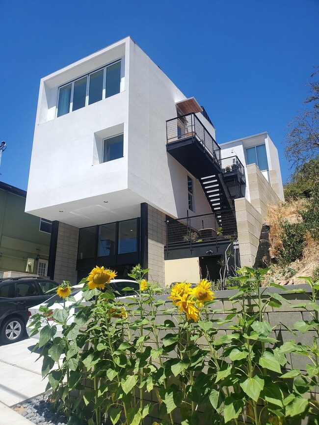 Building Photo - 3691 Reynard Way