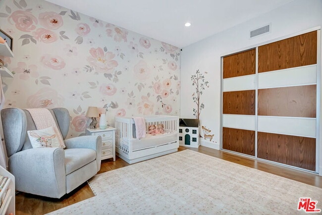 Photo - 18600 Cantara St