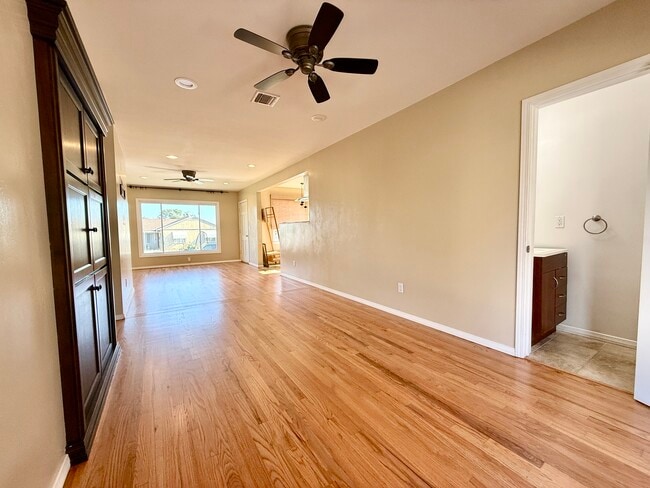 Photo - 1720 Midvale Dr