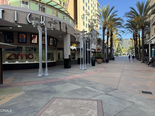 Photo - 250 N 1st St