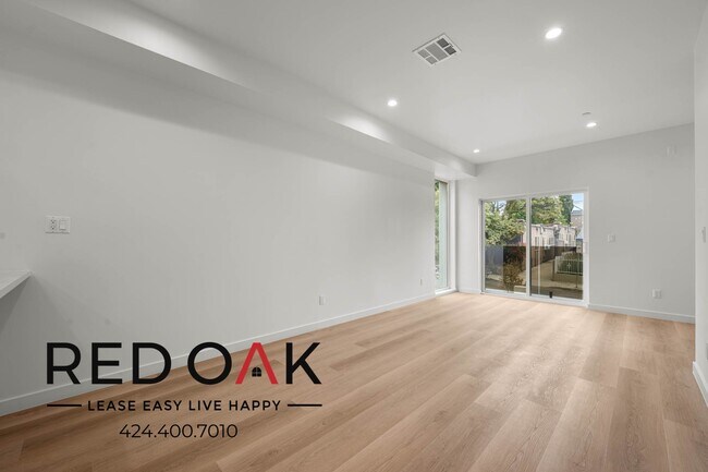 Photo - 2001 Vista Del Mar Ave Unit 2001 1/2