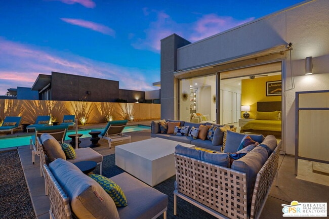 Photo - 929 Bernardi Ln