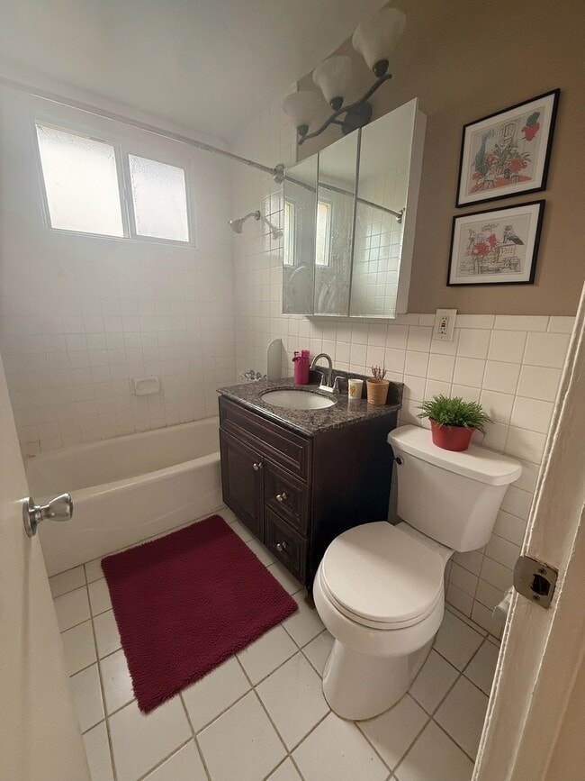 Photo - 4714 W 152nd St