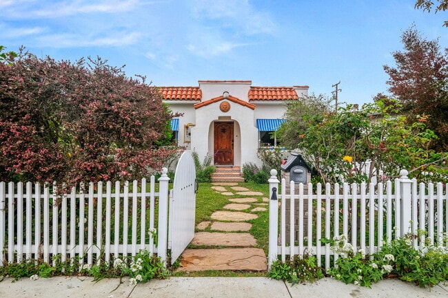 Photo - 4260 McConnell Blvd