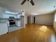 Photo - 544 E Tujunga Ave Apartment Unit 103