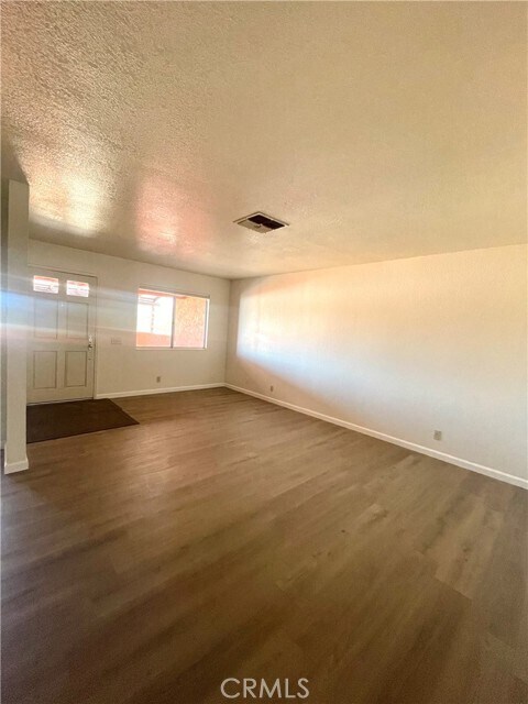 Photo - 73627 Raymond Way