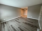 Photo - Pinewood Apartments