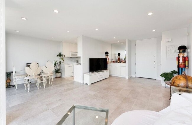 Photo - 10751 Wilshire Blvd Unit 1108