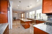 Photo - 512 Bolsa Way House
