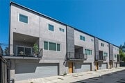 Photo - 13536 Vanowen St Townhome