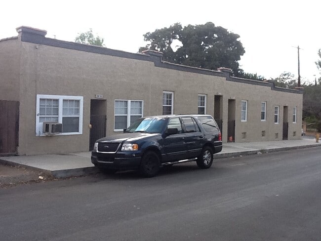 Photo - 8456 Fenwick St