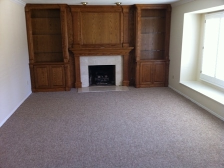 Photo - Newbury Park 4+2.5 w/family rm, 2 fireplaces, cul-de-sac! (729 La Grange)