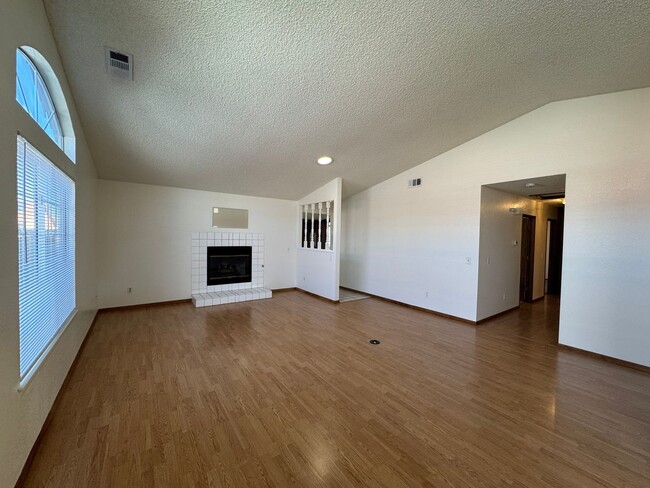 Photo - Spring Valley Lake Community Home