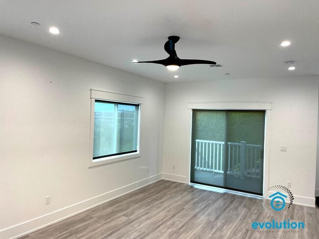 Photo - 8673 Golf Dr