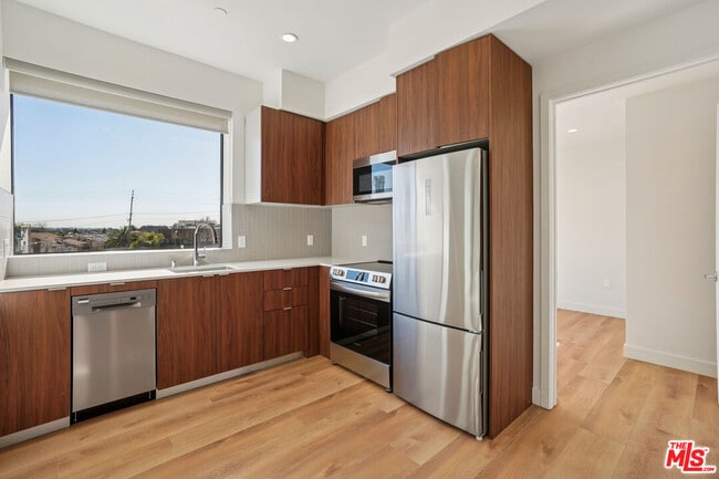 Photo - 10431 Santa Monica Blvd Unit 304