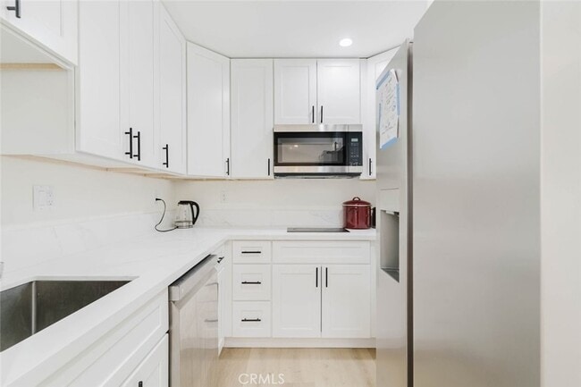 Photo - 19314 Valerio St