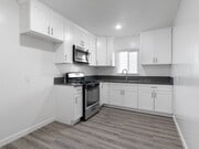 Photo - 1577 Pine Ave Unit 08