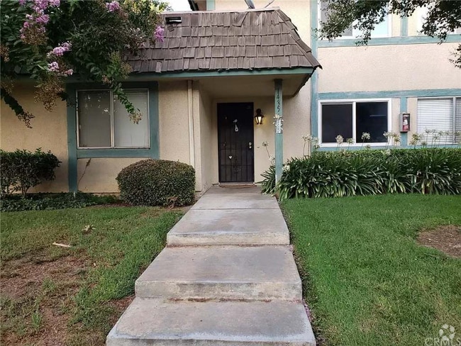 Building Photo - 1435 Clemson Way Rental