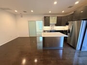 Photo - 1119 Poinsettia Dr