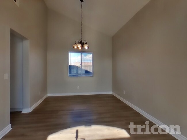 Photo - 9379 Dragon Tree Dr