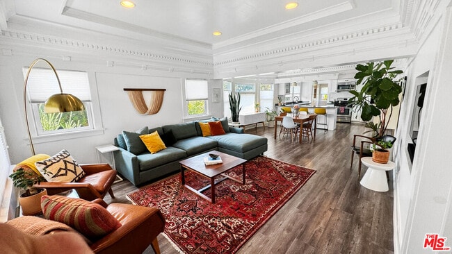 Photo - 3489 2nd Ave