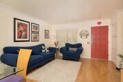 Photo - BEAUTIFUL 2 BEDROOM !!!!IN THE HEART OF LA... Unit 62