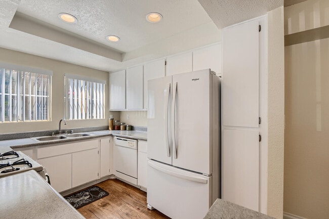 Photo - Villagio Apartments