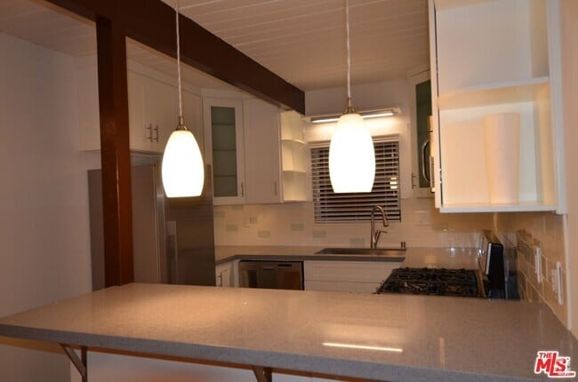 Building Photo - 3113 5th St Rental