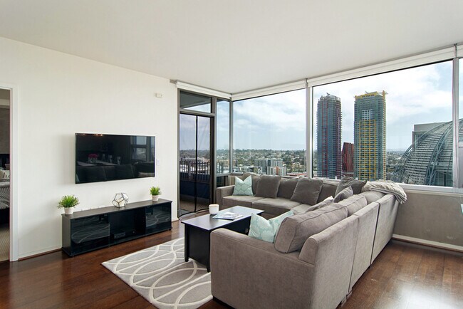 Photo - 321 Tenth Ave Unit 2007