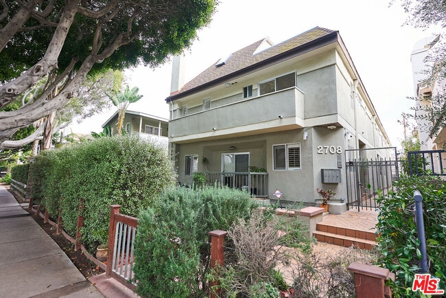 Photo - 2708 Arizona Ave Unit A
