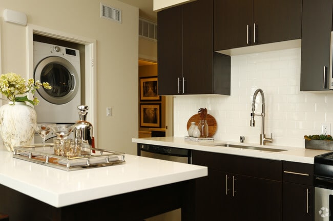 2 Br, 2 Ba-Kitchen - The Adeline