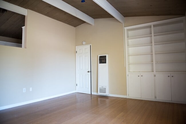 Photo - 121 W Arrellaga St Unit 005