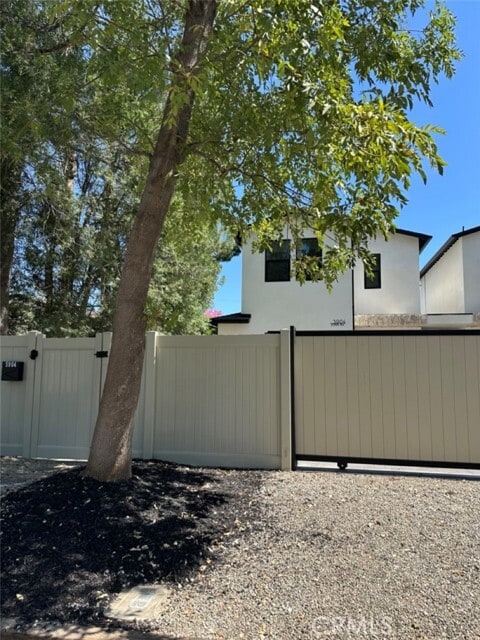 Photo - 5904 Donna Ave Townhome