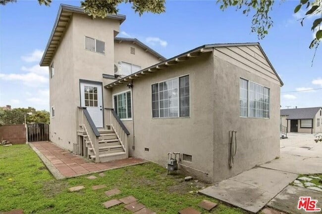 Building Photo - 8544 Puritan St Rental