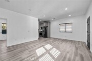 Photo - 696 E 9th St