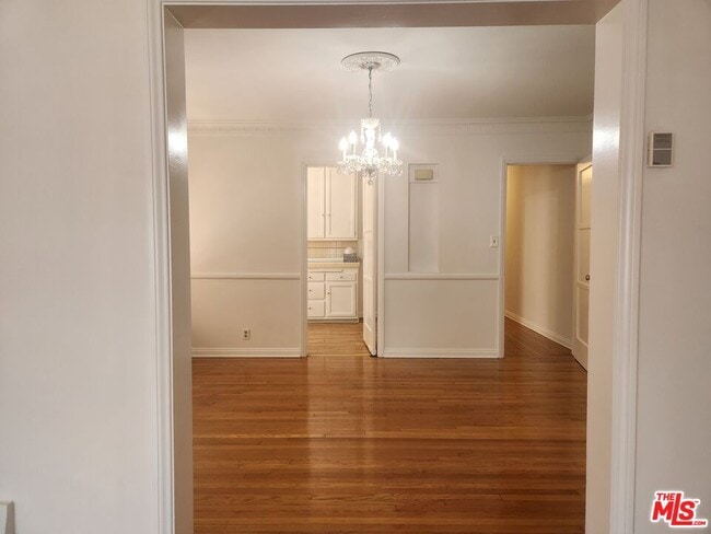 Photo - 3330-3330 5th St Unit 1