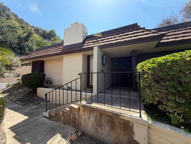 Building Photo - 4618 Collwood Ln