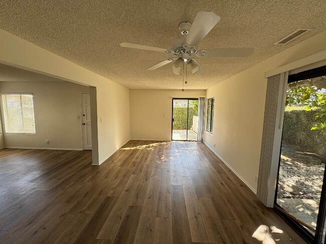 Photo - 1904 Harriman Ln