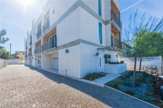 Photo - 712 Chestnut Ave