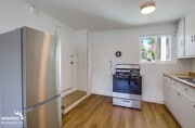 Photo - Beautifully Renovated 1Bdm 1Ba Apartment i...