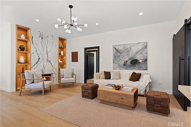 Photo - 6016 Woodlake Ave