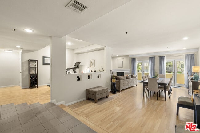 Photo - 12011 Goshen Ave Unit 102