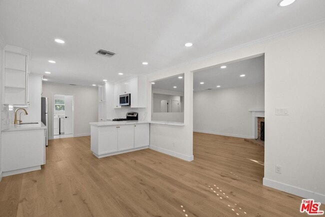 Photo - 10780 Deliban Ave