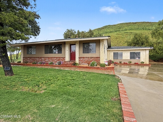 Photo - 2485 E Hillcrest Dr