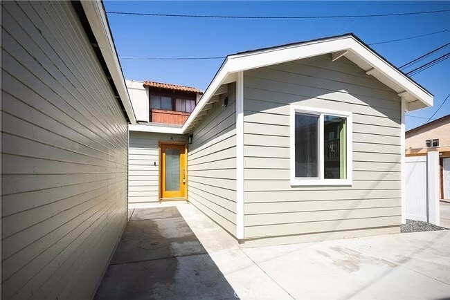 Building Photo - 355 N Colorado Pl Unit Beautiful 2B2Ba w Parking Rental
