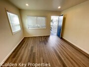 Photo - Remodeled 2-bedroom, 1 bathroom apartment ... Unit 1031 3rd Street