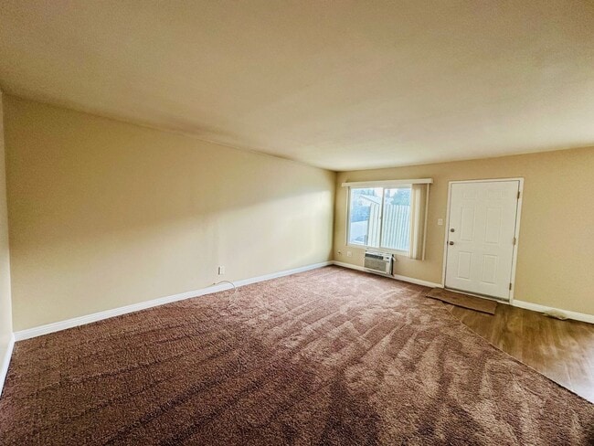 Photo - 2625 Andover Ave Unit 4