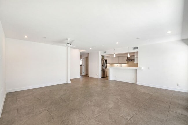 Photo - 2700 Manhattan Ave Unit 2700 Manhattan Ave. #202