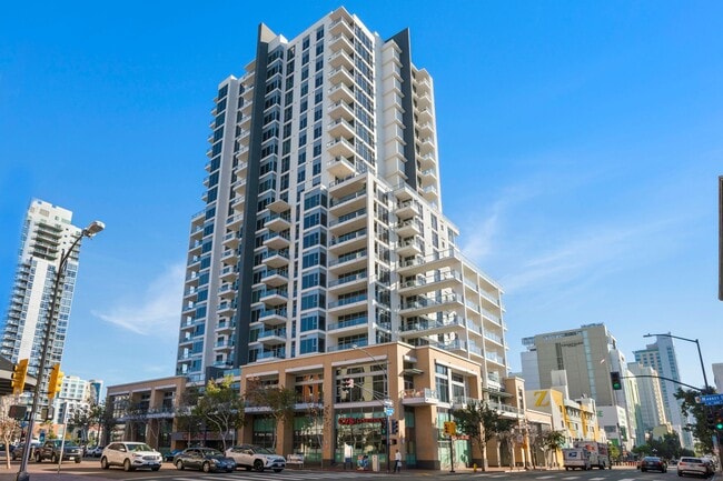 Sunny East Village 2-Bedroom at Alta! Smal... - Sunny East Village 2-Bedroom at Alta! Smal... Condo Unit 1104