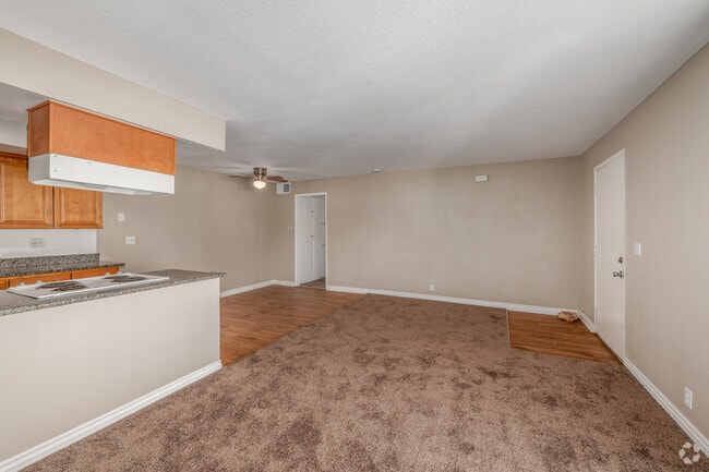 1BR, 1BA - 680SF - Living Room - El Dorado Apartments